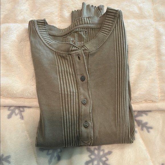 Aerie Ribbed Button-Up Long Sleeve Top - Khaki - Picture 5 of 5